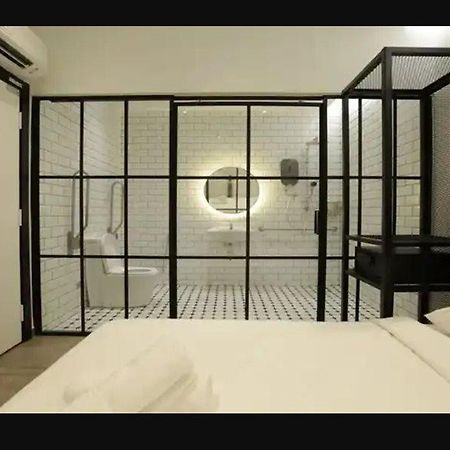 แซด โฮเต็ล อารา ดามันซารา แอลอาร์ที มอลล์ แอร์พอร์ต Hotel เปอตาลิงจายา ภายนอก รูปภาพ